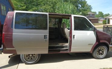 Chevy-astro-cs-van-1995-custom
