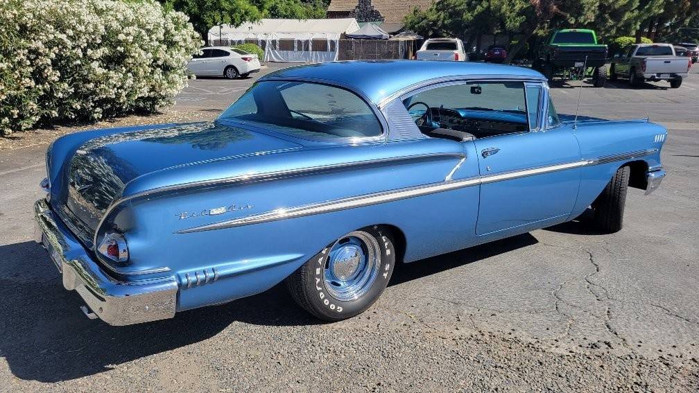 Chevy-bel-air-1958-blue-14