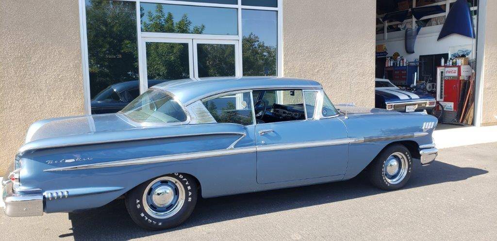 Chevy-bel-air-1958-blue-16
