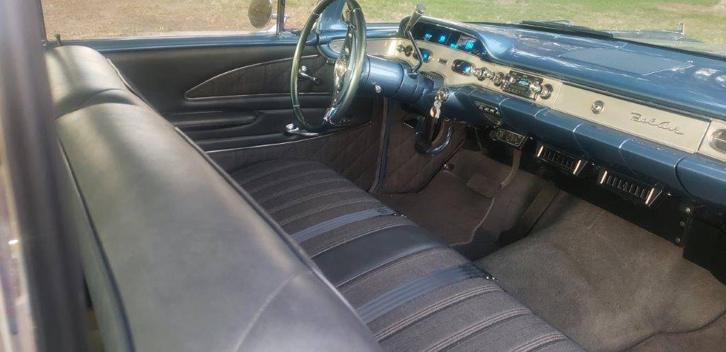 Chevy-bel-air-1958-blue-17