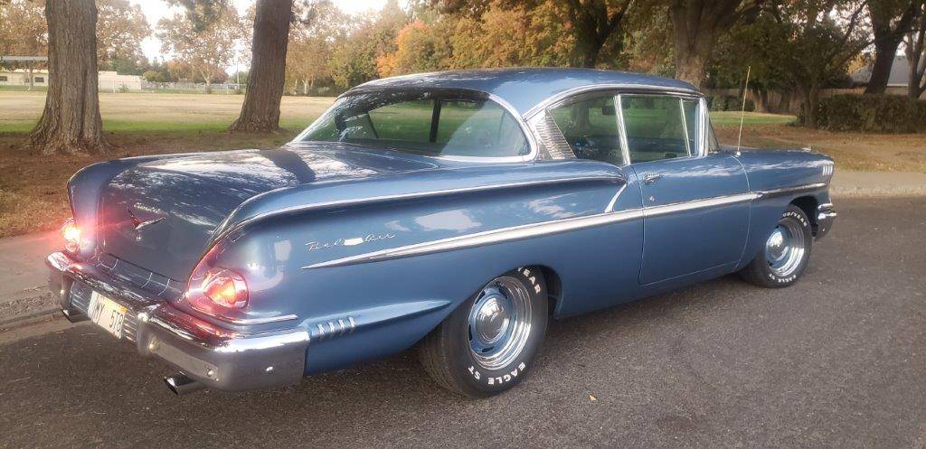 Chevy-bel-air-1958-blue-20