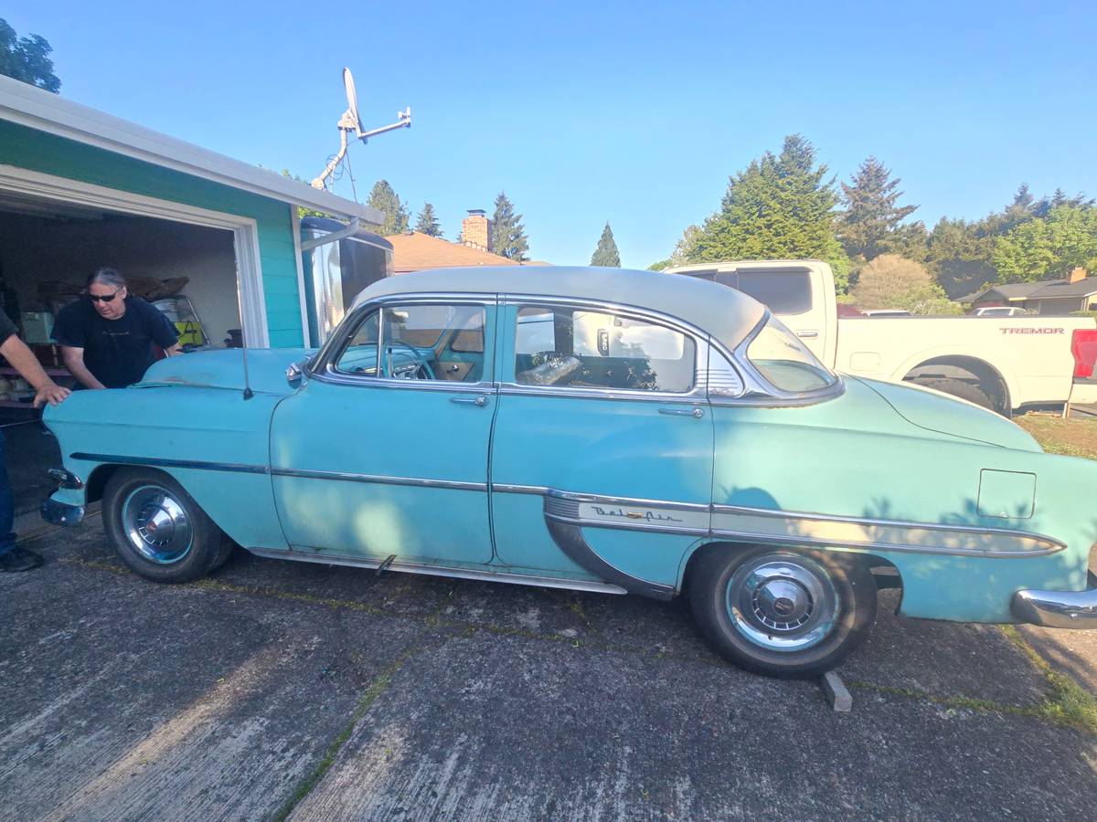 Chevy-belair-1954-blue-13