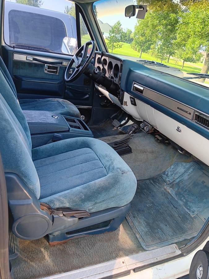 Chevy-blazer-4x4-1989-white-8