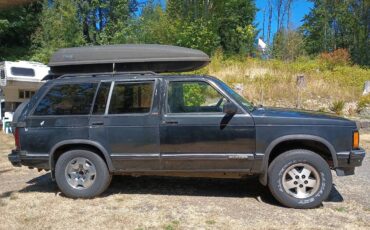 Chevy-blazer-4x4-1991-black-1