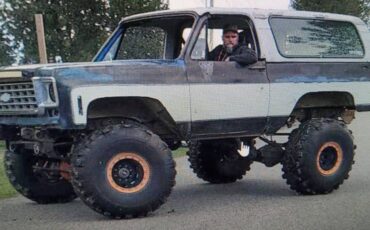 Chevy-blazer-k5-1975-custom
