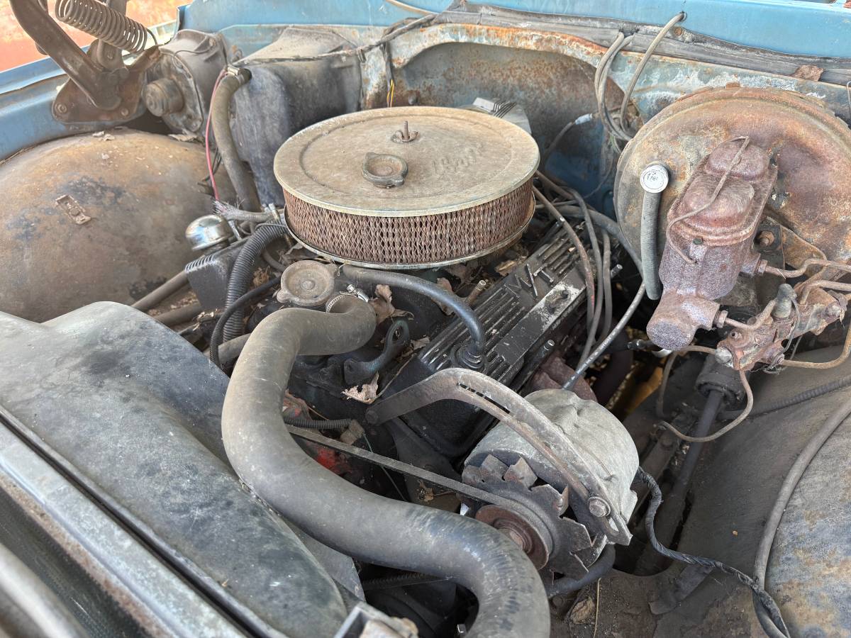 Chevy-c-10-1972-blue-14