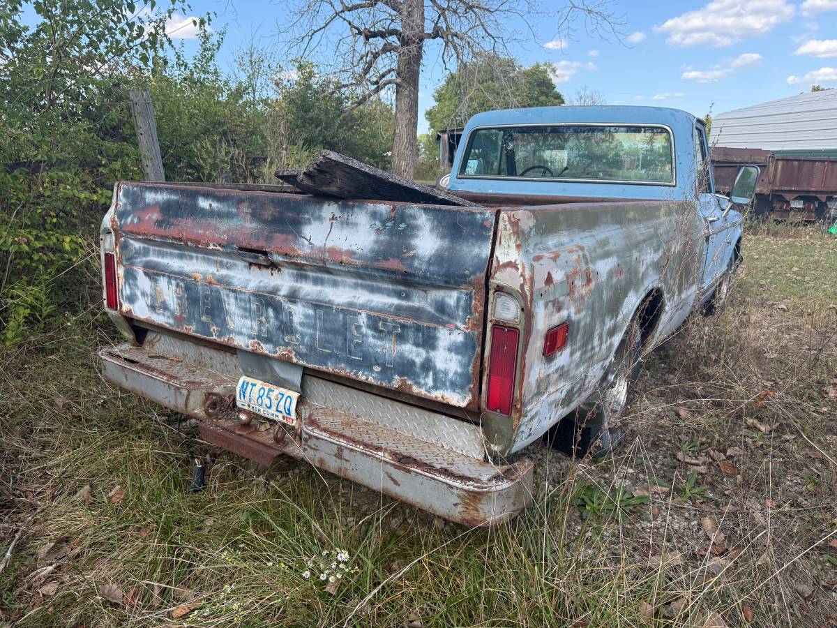 Chevy-c-10-1972-blue-5