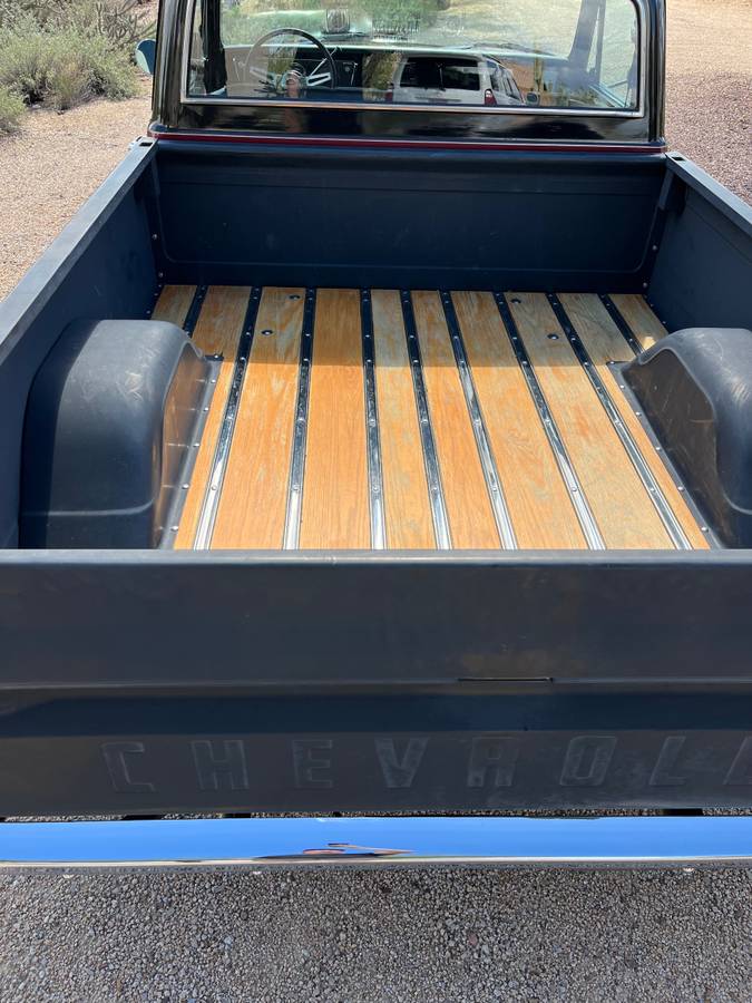 Chevy-c-10-factory-short-bed-1968-custom-8