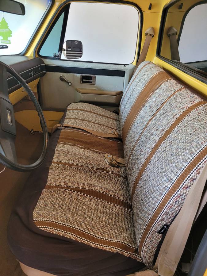 Chevy-c-10-pickup-1981-yellow-2