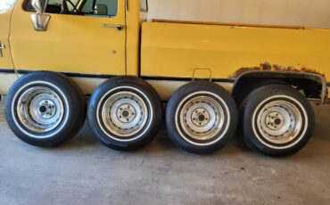 Chevy-c-10-pickup-1981-yellow-7