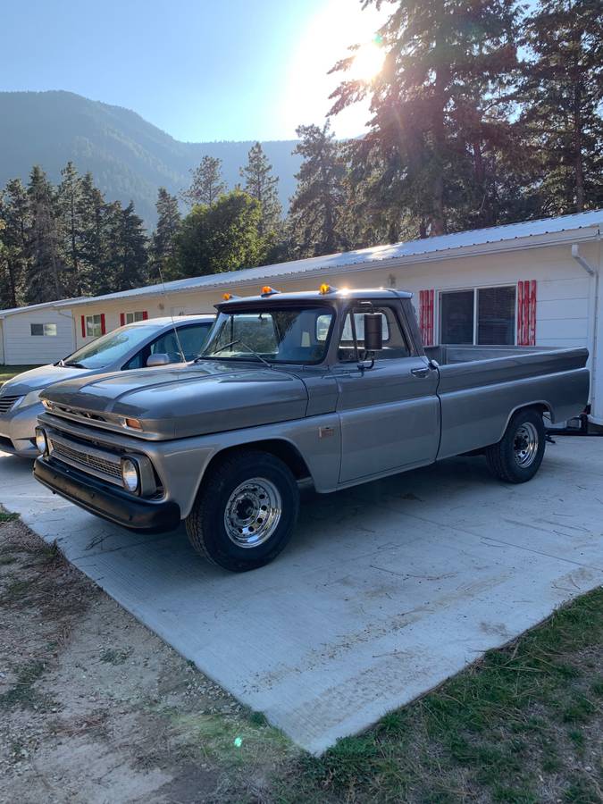 Chevy-c-20-truck-1966-grey-1