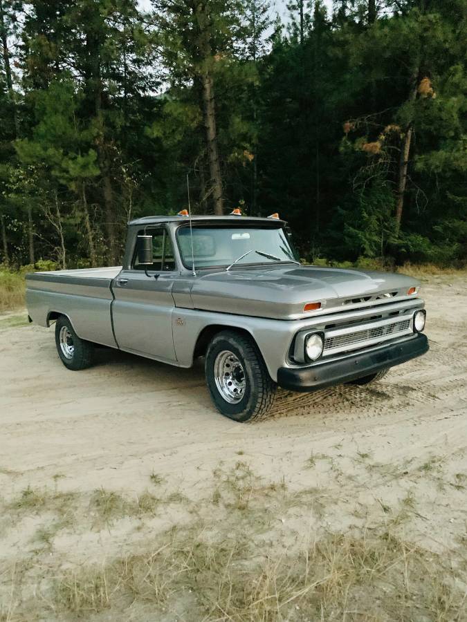 Chevy-c-20-truck-1966-grey-2