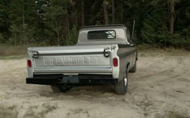 Chevy-c-20-truck-1966-grey-3