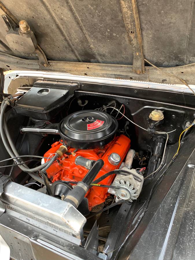 Chevy-c-20-truck-1966-grey-7