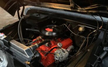 Chevy-c-20-truck-1966-grey-9