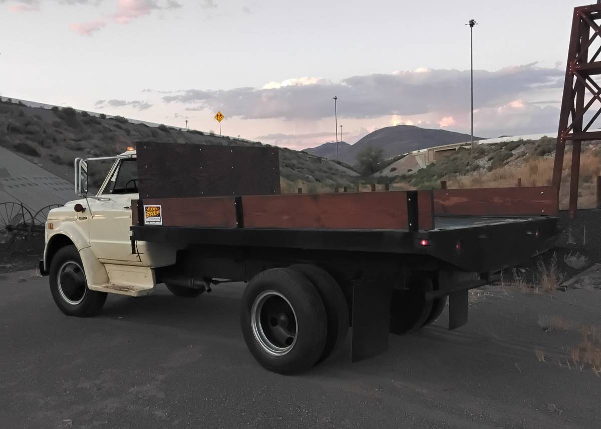 Chevy-c-50-1971-yellow-7
