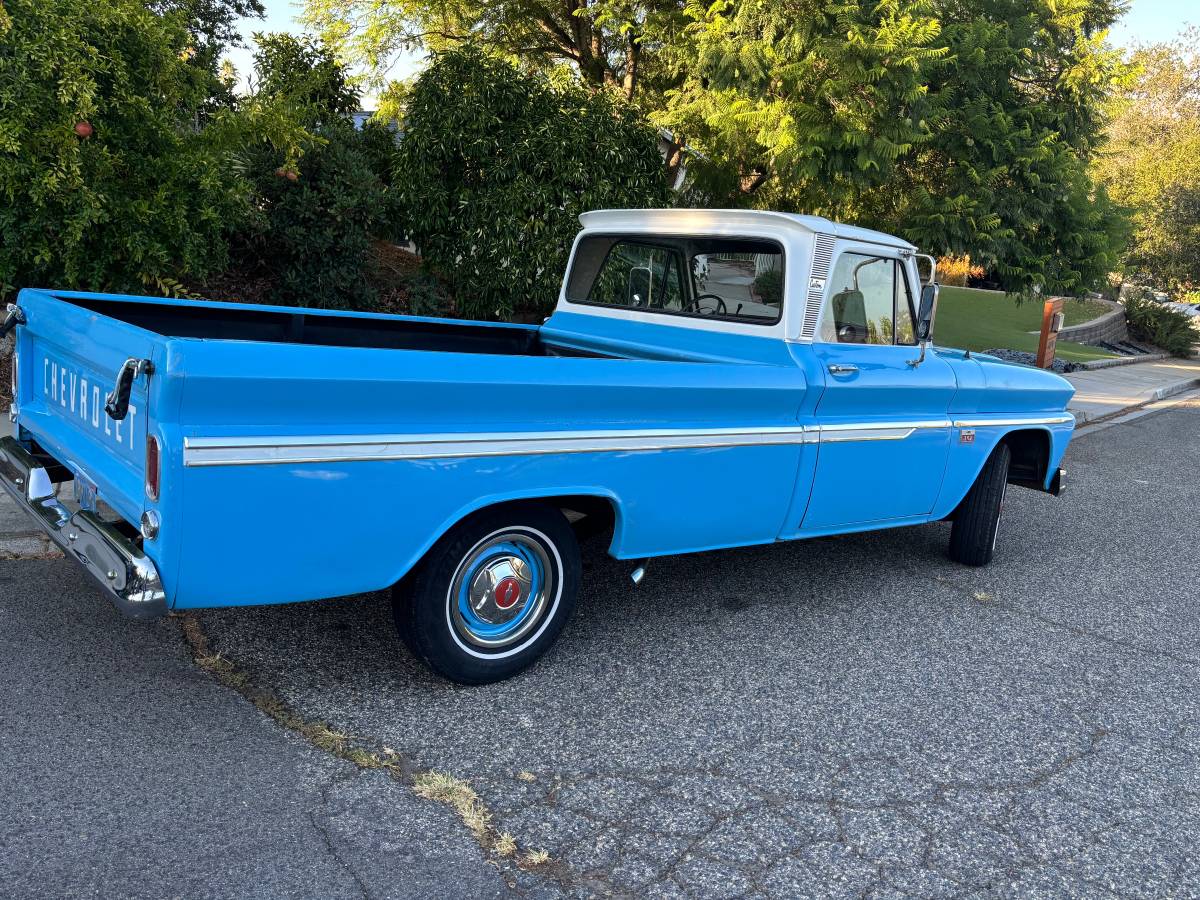 Chevy-c10-1966-blue-1