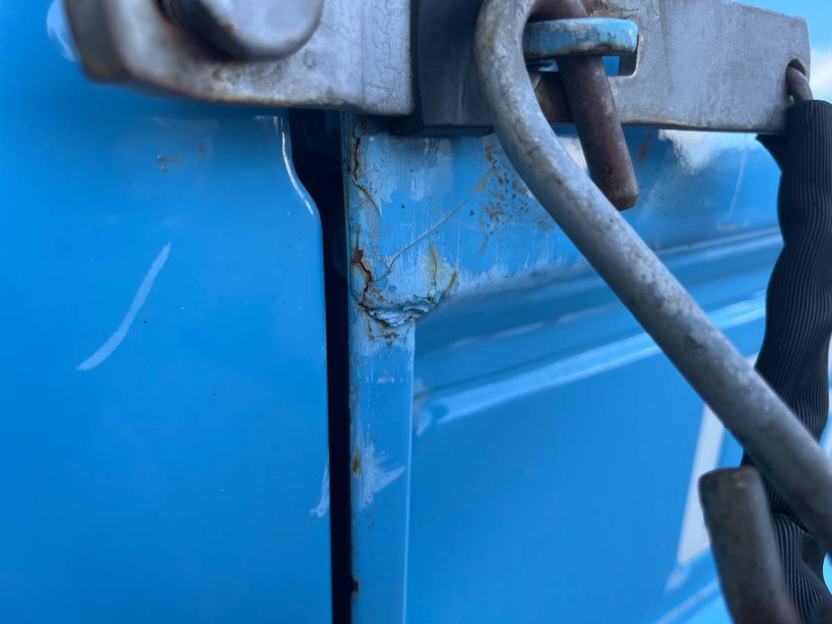 Chevy-c10-1966-blue-8