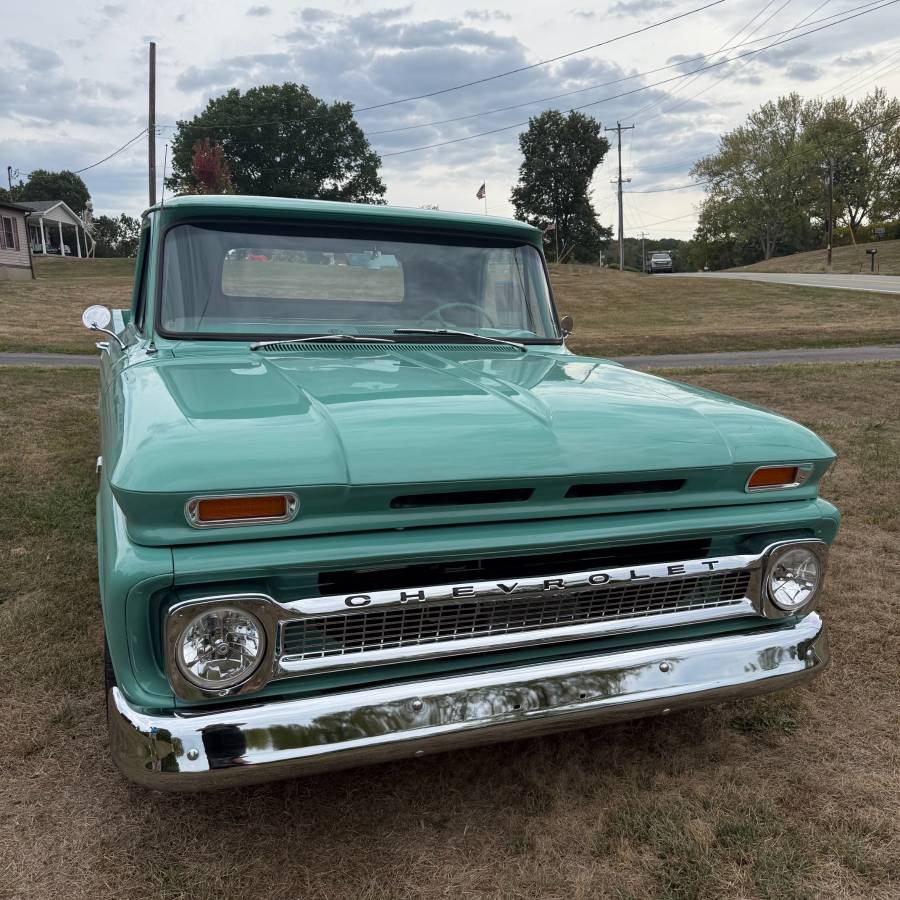 Chevy-c10-1966-green-4
