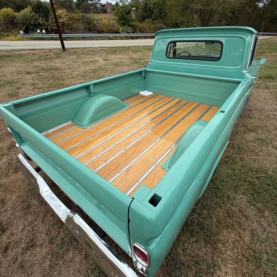 Chevy-c10-1966-green-5