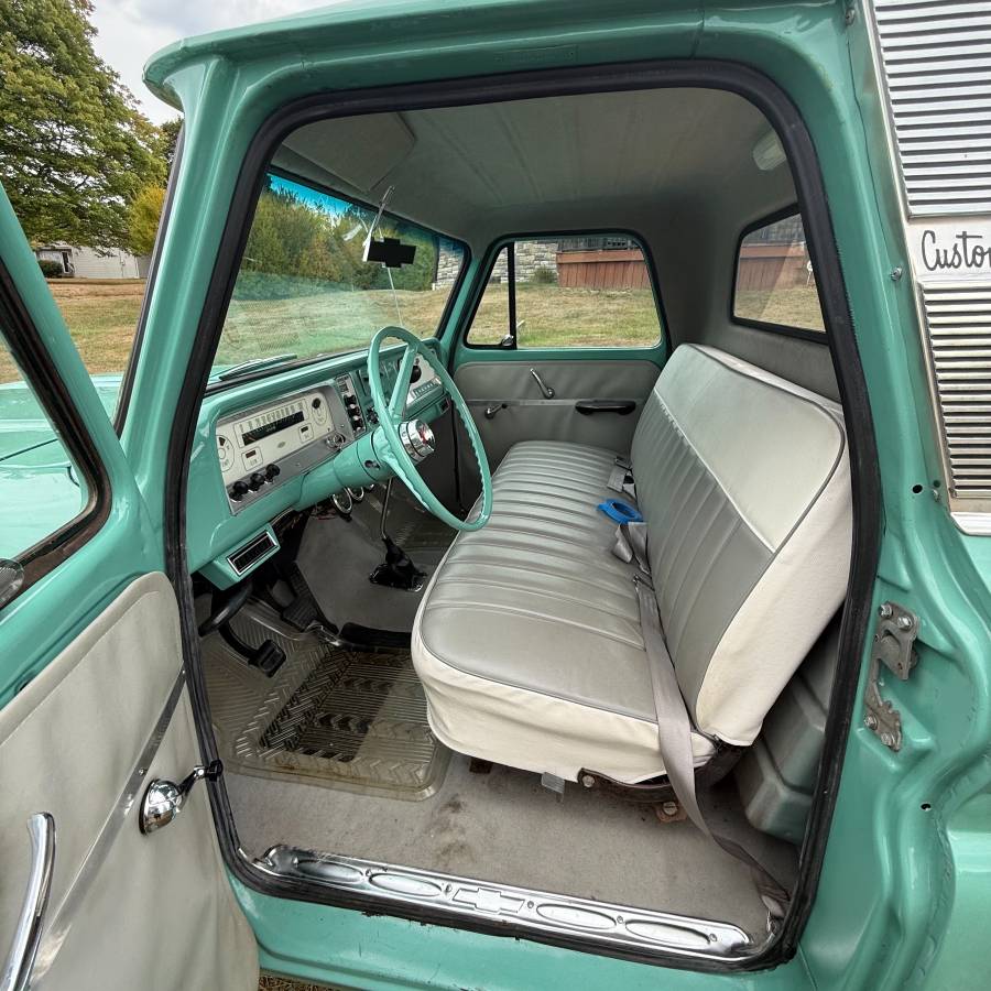 Chevy-c10-1966-green-7