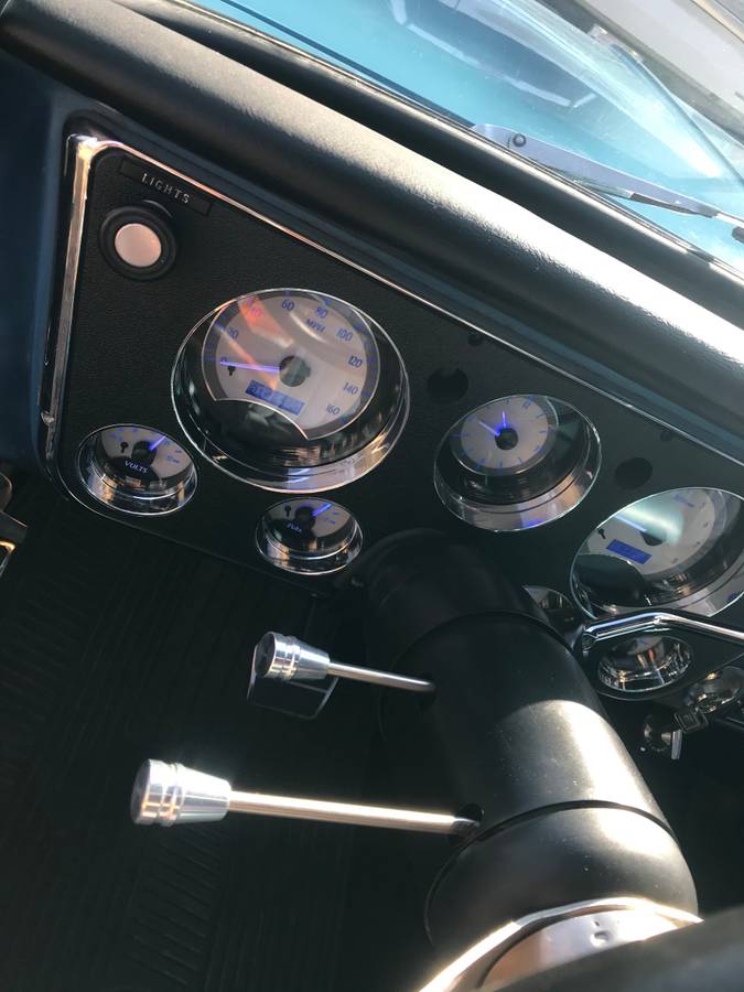 Chevy-c10-1970-blue-7