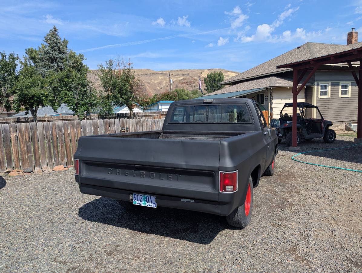 Chevy-c10-1979-black-5