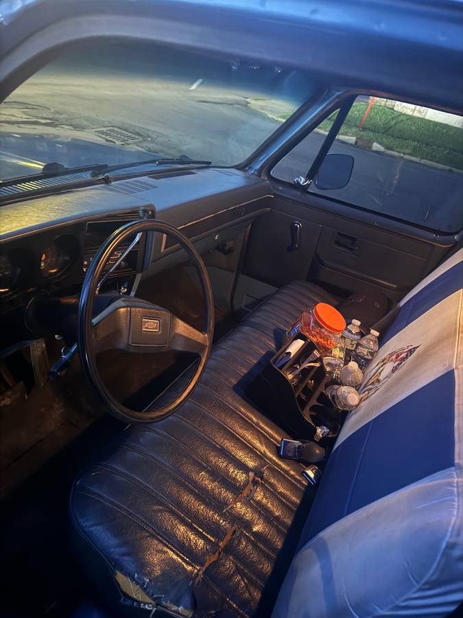 Chevy-c10-1986-blue-5