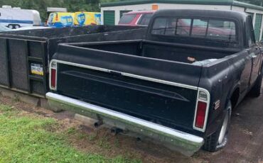 Chevy-c10-short-bed-1968-black-11
