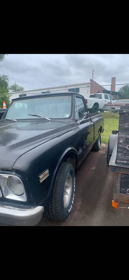 Chevy-c10-short-bed-1968-black-17