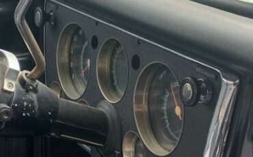 Chevy-c10-short-bed-1968-black-2