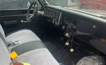 Chevy-c10-short-bed-1968-black-7