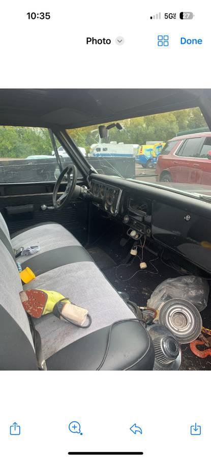 Chevy-c10-short-bed-1968-black-7