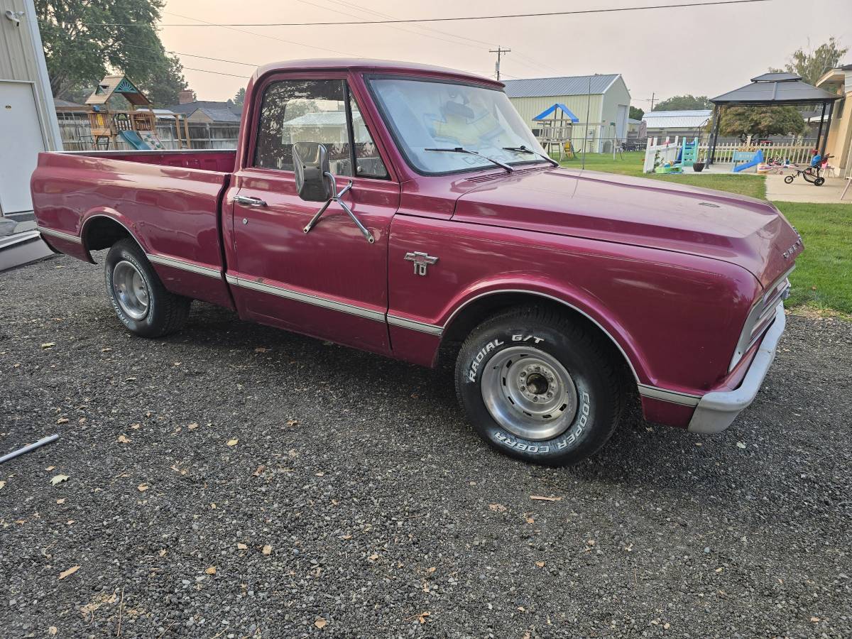 Chevy-c10-shortbox-1967-custom