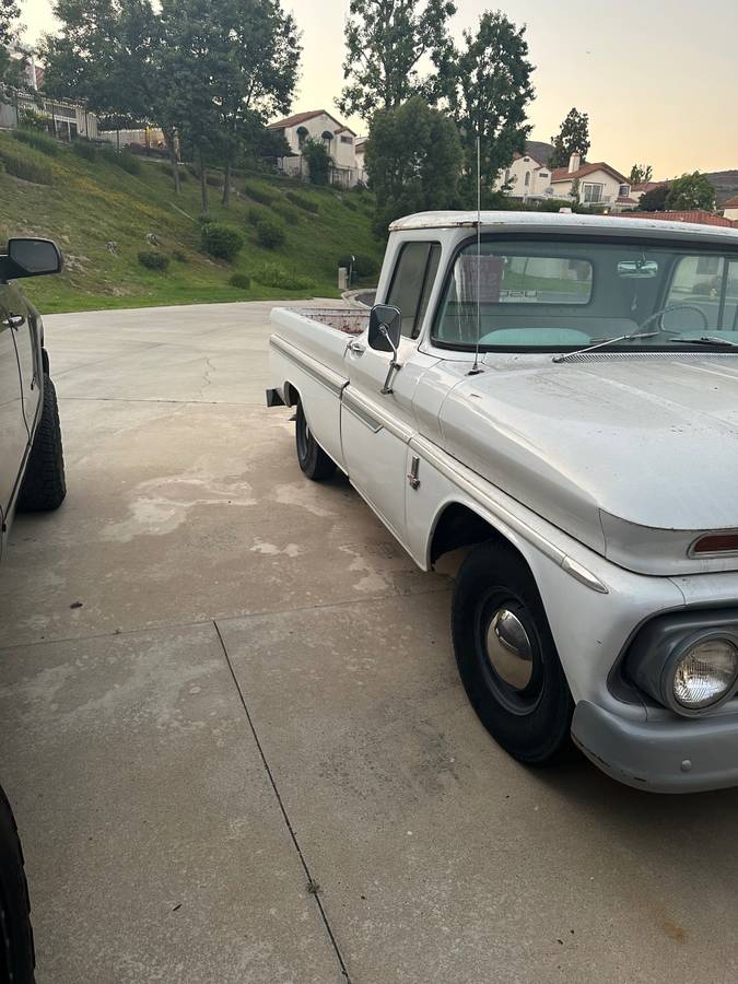 Chevy-c10-truck-1963-white-4