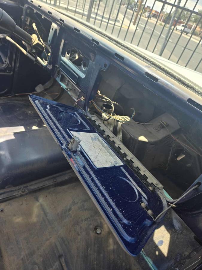 Chevy-c10-truck-1967-grey-3