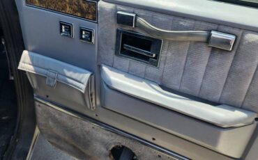 Chevy-c10-truck-1975-white-8
