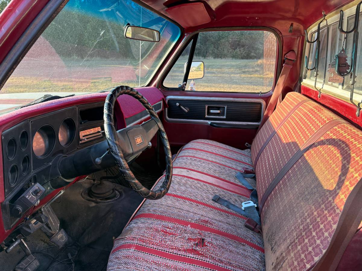 Chevy-c10-truck-1979-red-1