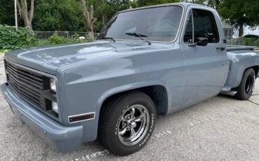 Chevy-c10-truck-1983-grey-5