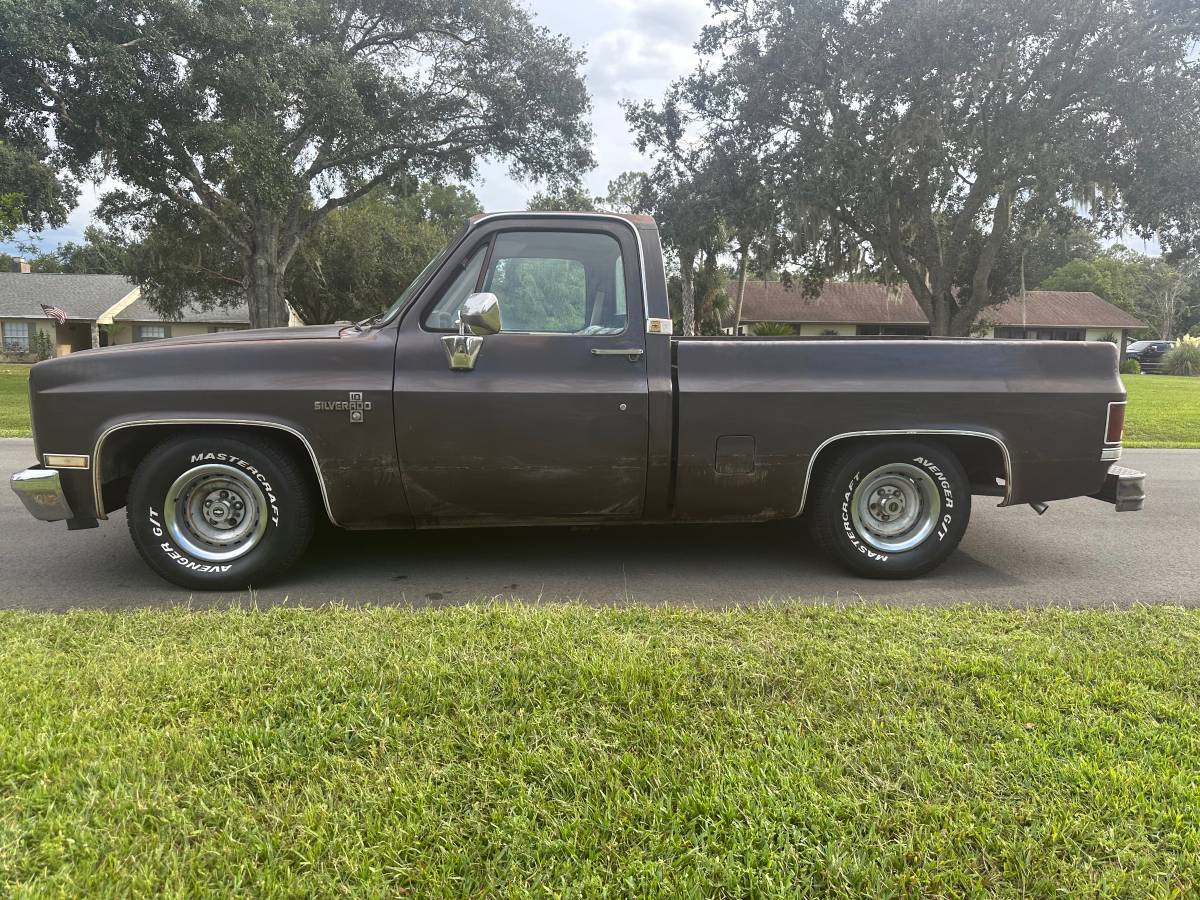 Chevy-c10-truck-1985-1