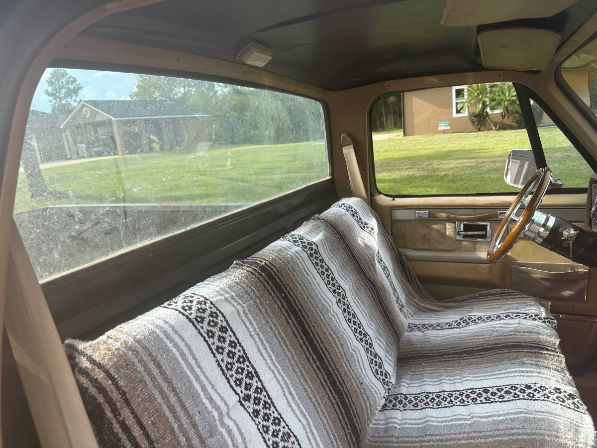 Chevy-c10-truck-1985-10