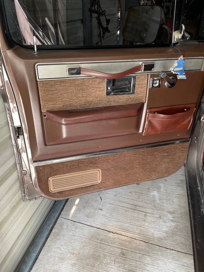 Chevy-c10-truck-1985-2
