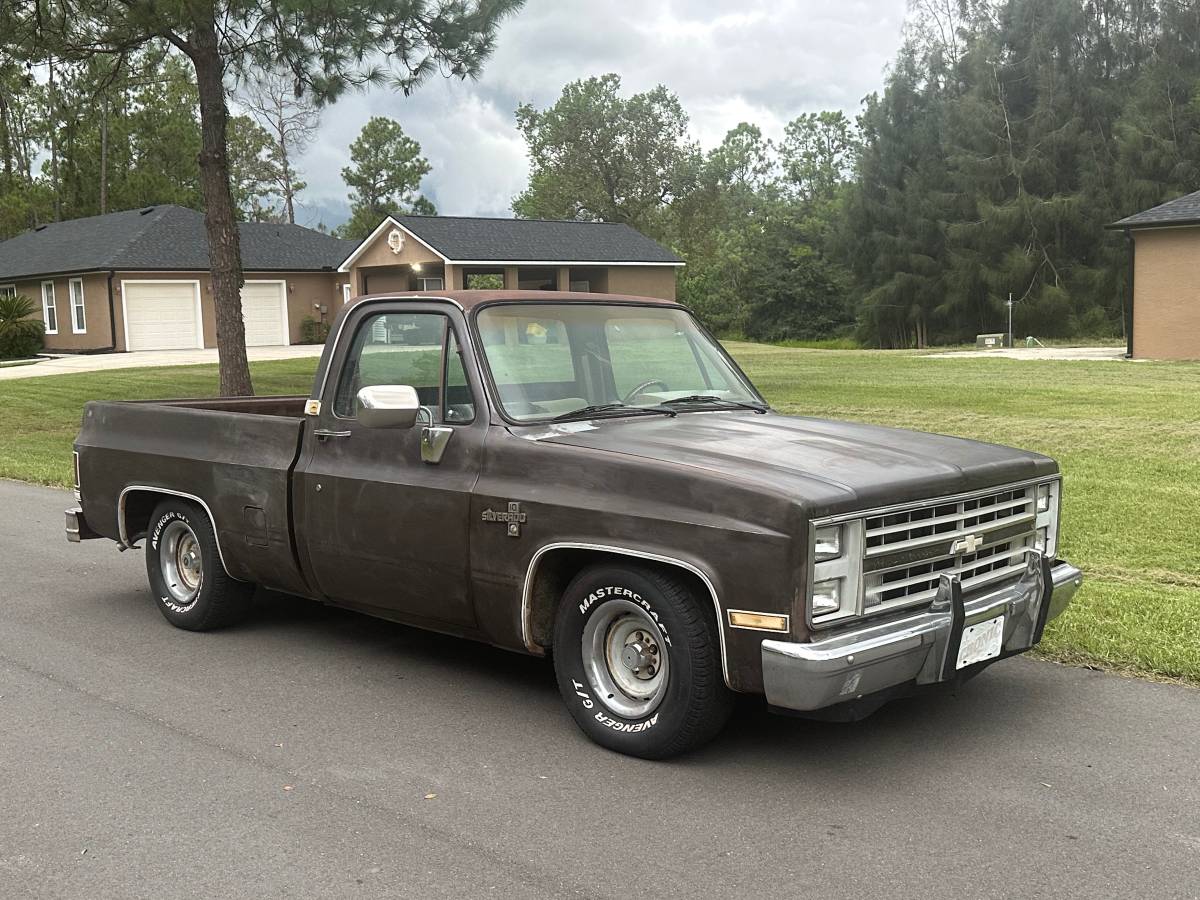 Chevy-c10-truck-1985-21