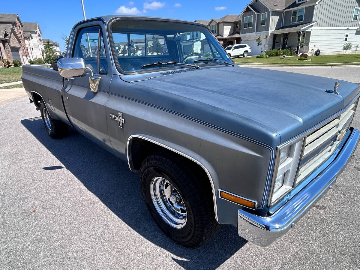Chevy-c10-truck-1987-grey-5