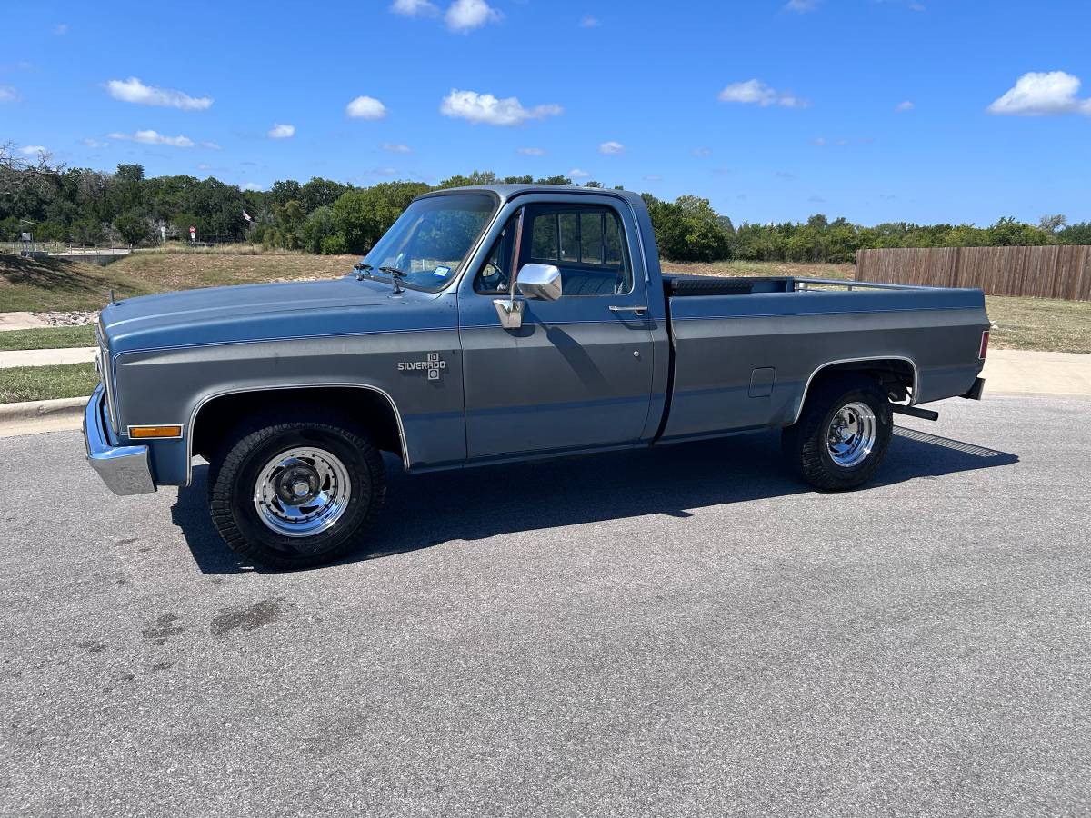 Chevy-c10-truck-1987-grey-9