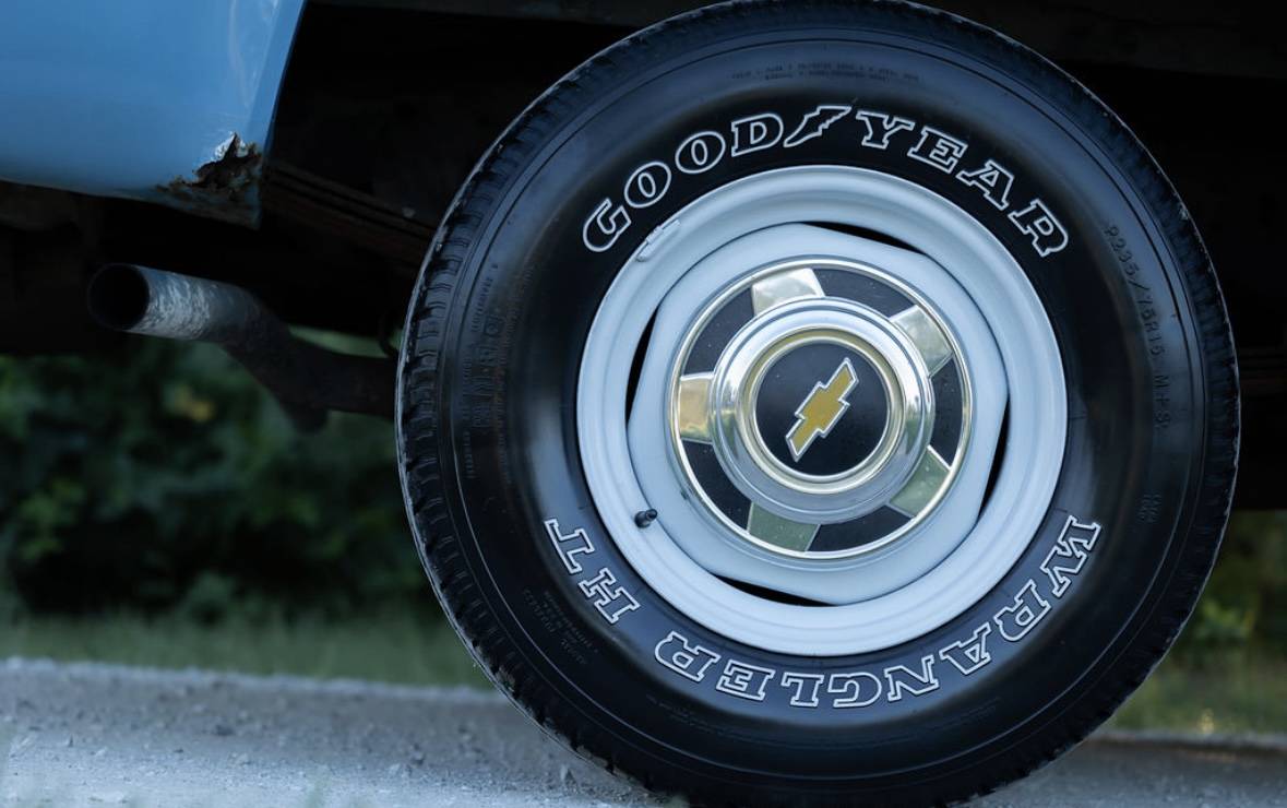 Chevy-c10-truck-diesel-1982-12