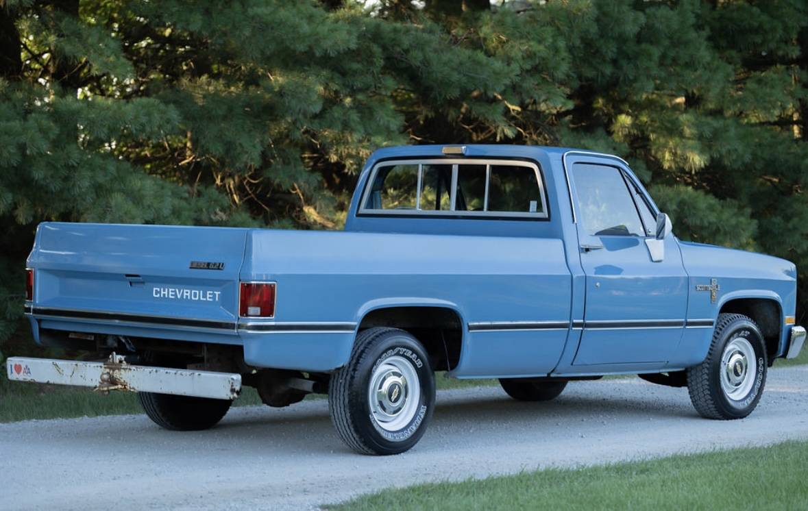 Chevy-c10-truck-diesel-1982-2