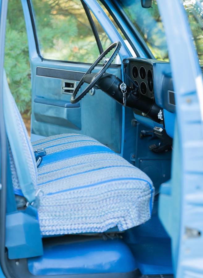 Chevy-c10-truck-diesel-1982-7