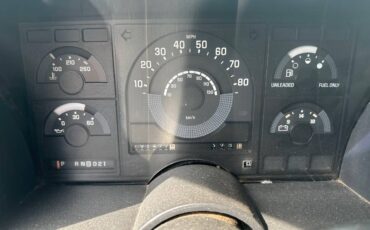 Chevy-c1500-1988-white-8