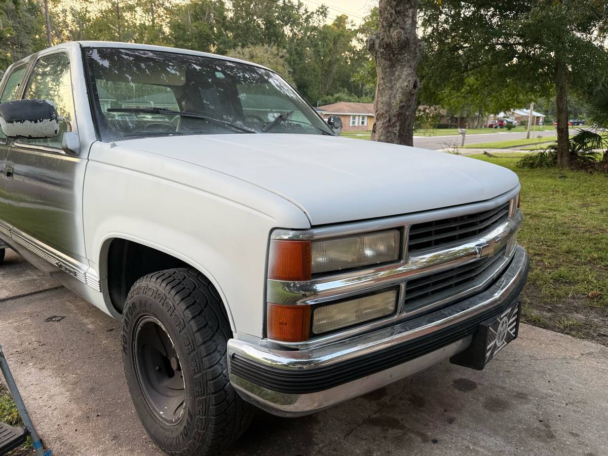 Chevy-c1500-1994-custom-1